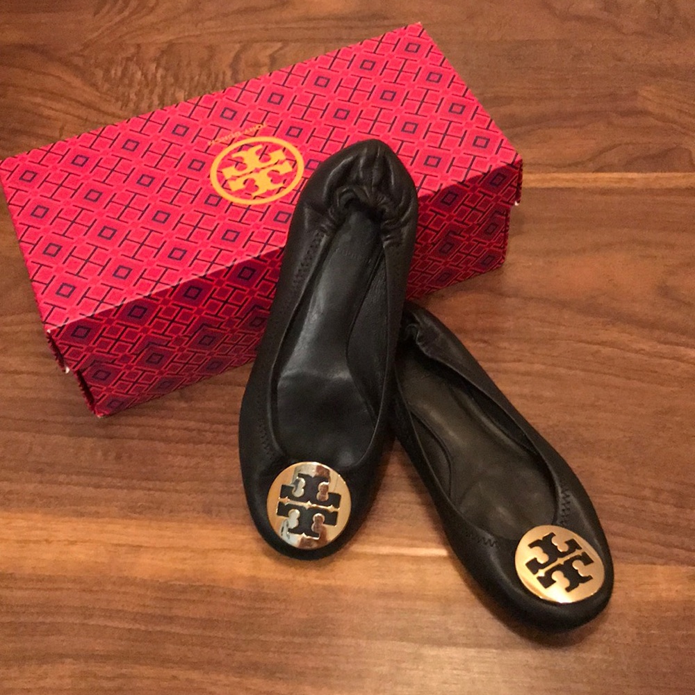 Black Tory Burch flats